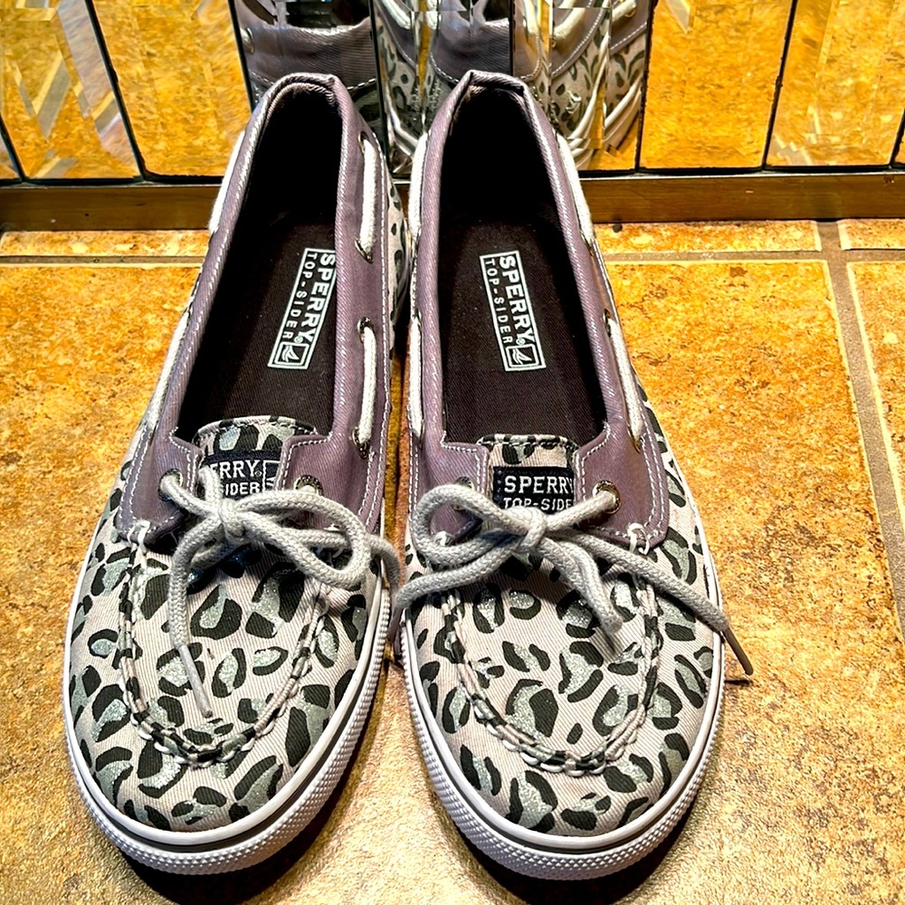 NWOT Sperry Topsider Shoes